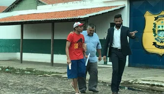 Felipe após deixar a penitenciária em liberdade