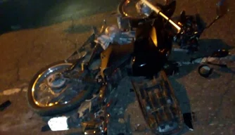 A motocicleta da vítima ficou parcialmente destruída