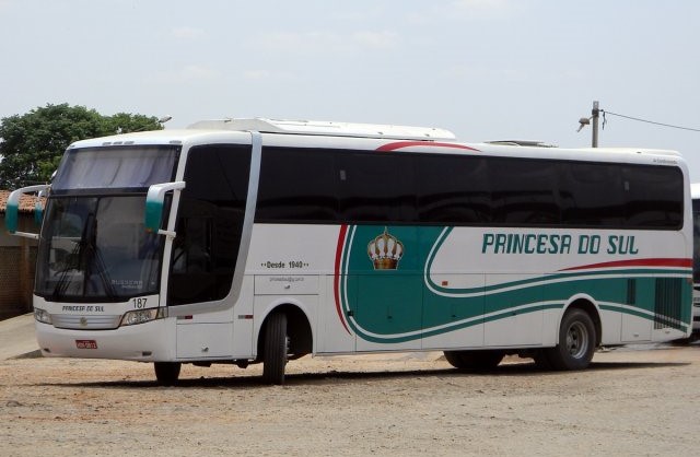 Ônibus da empresa Princesa do Sul