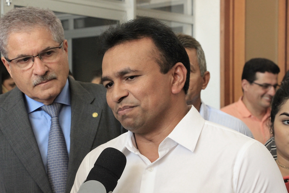 Secretário Fábio Abreu garante reajuste salarial de policiais