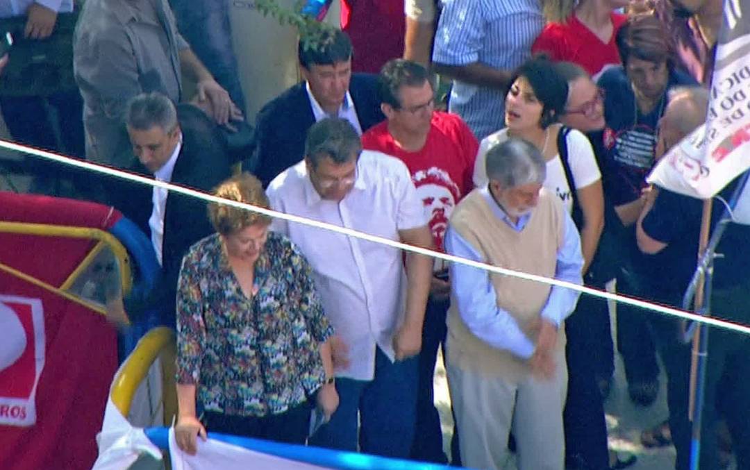 Governador do Piauí ao lado de Lula e Dilma em São Paulo