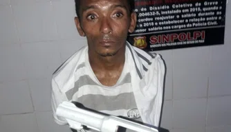 Reginaldo da Silva, preso por porte ilegal de arma de fogo.
