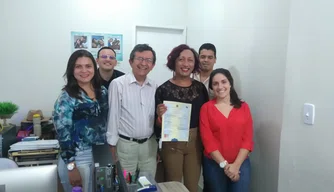 Jessyka Rodrigues, Dr. Marcos Siqueira e equipe da 2ª Defensoria Regional de Parnaíba.