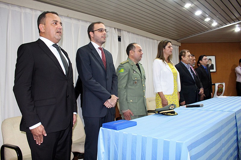Cerimônia de posse do novo delegado da Polícia Federal em Parnaíba. (Carlos Aberto à esquerda).