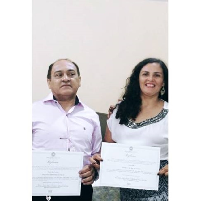 Novo prefeito Sobrinho com sua esposa e vereadora Josélia Sobrinho.