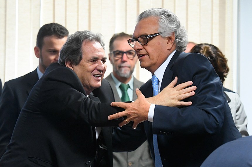 Senador Waldemir Moka (E) e Ronaldo Caiado