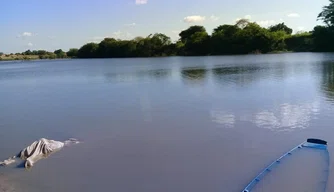 O corpo do jovem foi achado na tarde deste domingo.