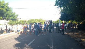 Acidente ocorreu na Avenida São Sebastião, em Parnaíba.