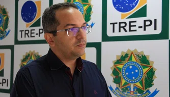 Hugo Leonardo, Chefe da Sessão de Zonas Eleitorais do TRE-PI