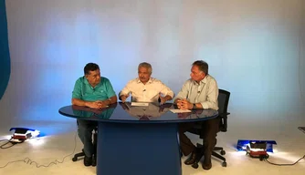 Candidato participou de bate-papo nas redes sociais