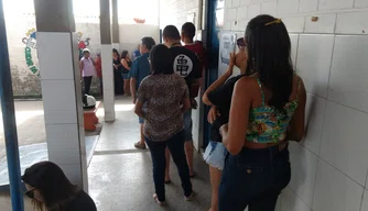 Votação começou as 8h