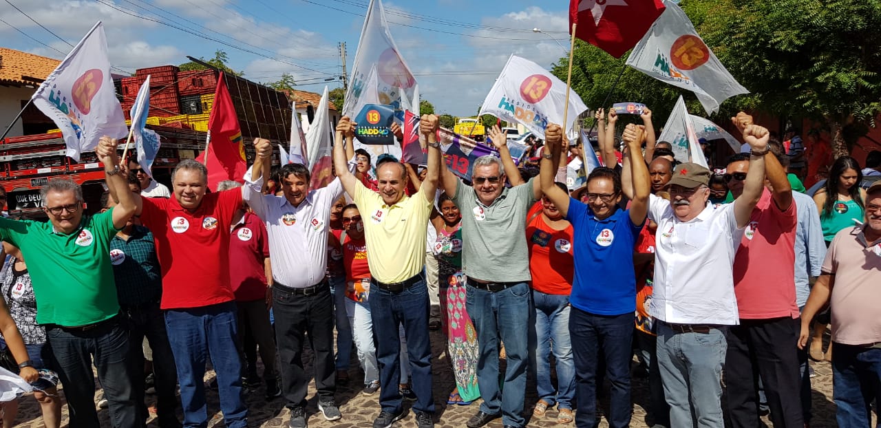 Caminhada pedido votos para Fernando Haddad em Parnaíba