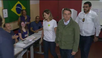 Candidato votou na manhã deste domingo (28)