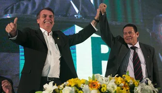 Jair Bolsonaro e General Hamilton Mourão.