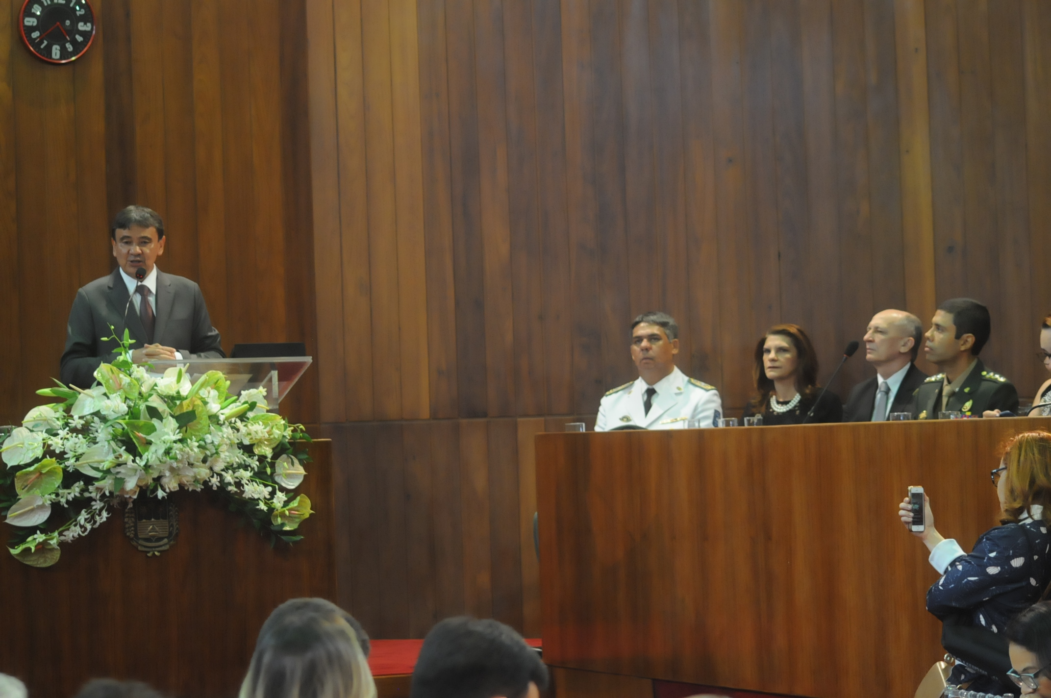 A posse aconteceu em cerimônia na Assembleia Legislativa do Piauí