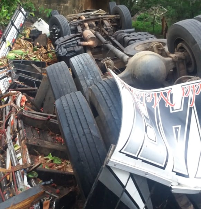O acidente ocorreu na BR-316, na área do município de Valença do Piauí.