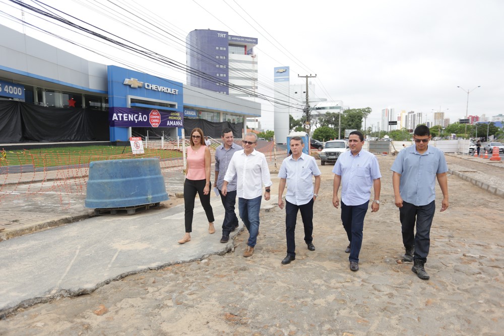 Obra foi visitada pelo prefeito Firmino Filho.