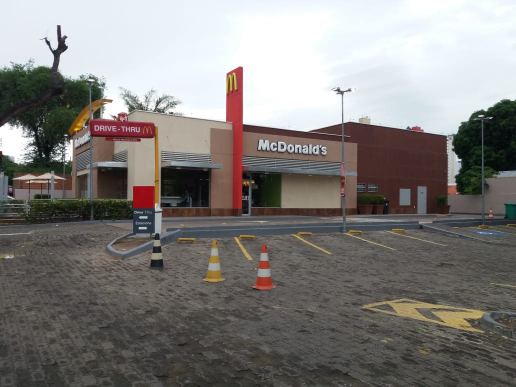 A tentativa de assalto no McDonald do bairro Jóquei.
