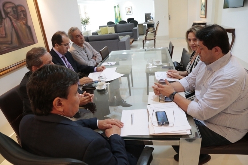 Wellington Dias se reuniu com o prefeito da cidade e o deputado Wilson Brandão para tratar sobre o tema.