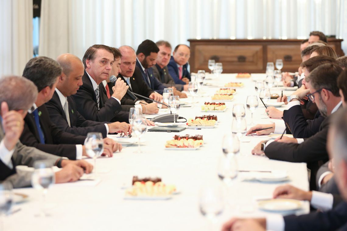 O presidente Jair Bolsonaro se reuniu com líderes de partidos na Câmara.