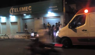 O crime aconteceu na noite deste domingo (3).