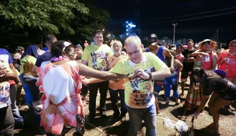 Firmino Filho em visita ao carnaval de blocos