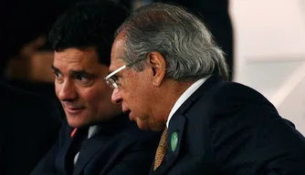Paulo Guedes, ministro da Economia, e Sérgio Moro, ministro da Justiça e Segurança Pública.