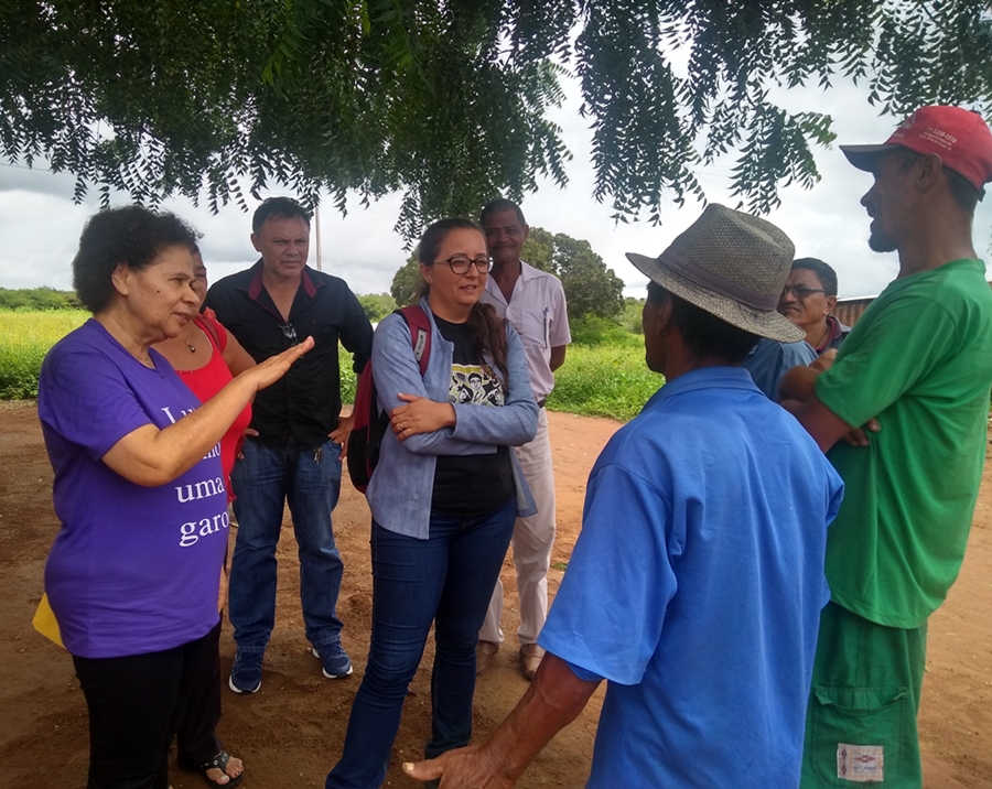Vice-governadora leva equipe para visita na Serra do Inácio.