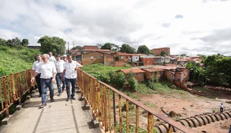 Firmino Filho volta ao Parque Rodoviário e faz vistoria.