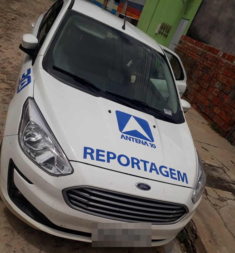 Veículo roubado da emissora foi localizado no bairro Promorar pela PM.