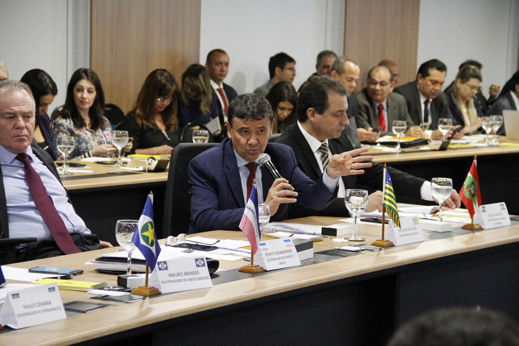 O governador Wellington Dias participou do Fórum de Governadores em Brasília.