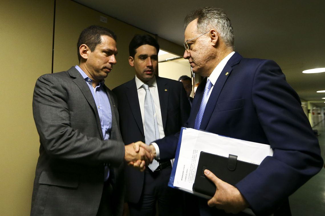 Marcelo Ramos (PR) e Samuel Moreira (PSDB), presidente e relator da comissão especial.