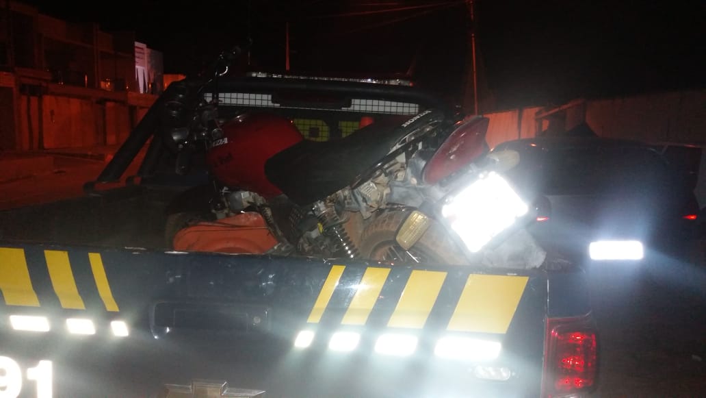 Agentes da PRF-PI recuperam motocicleta com placa adulterada