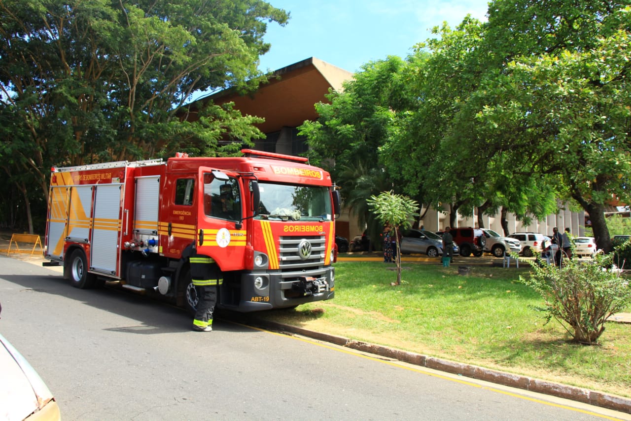 O Corpo de Bombeiros foi acionado
