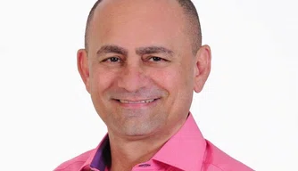 Prefeito Maurício Martins.