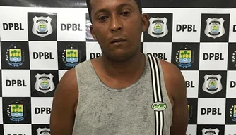 Homem preso por homicídio.