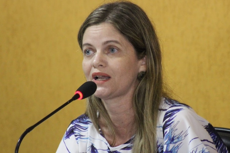 Gracinha Moraes Souza.