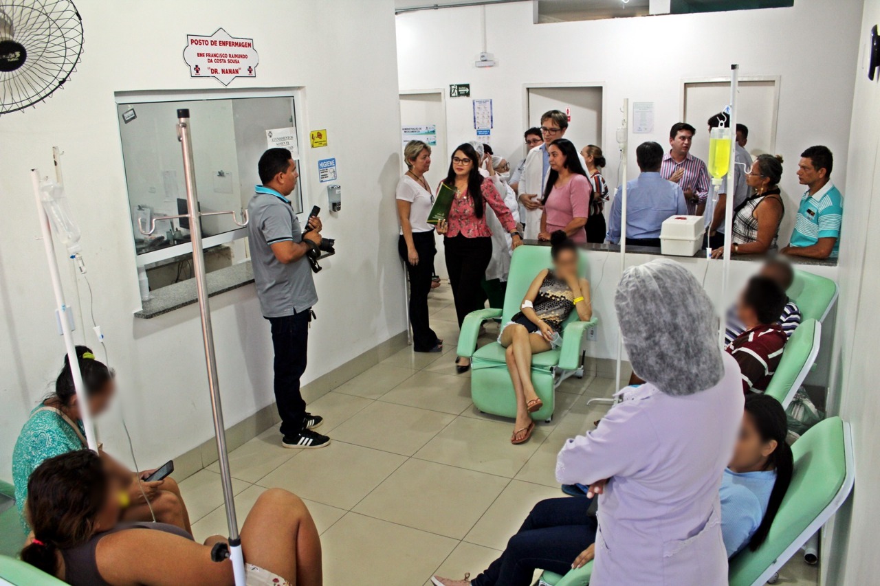 Comissão de Saúde da Alepi em vistoria a hospital