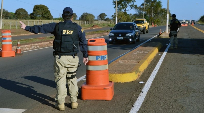 PRF deflagra Operação Proclamação da República 2019 nas rodovias federais.