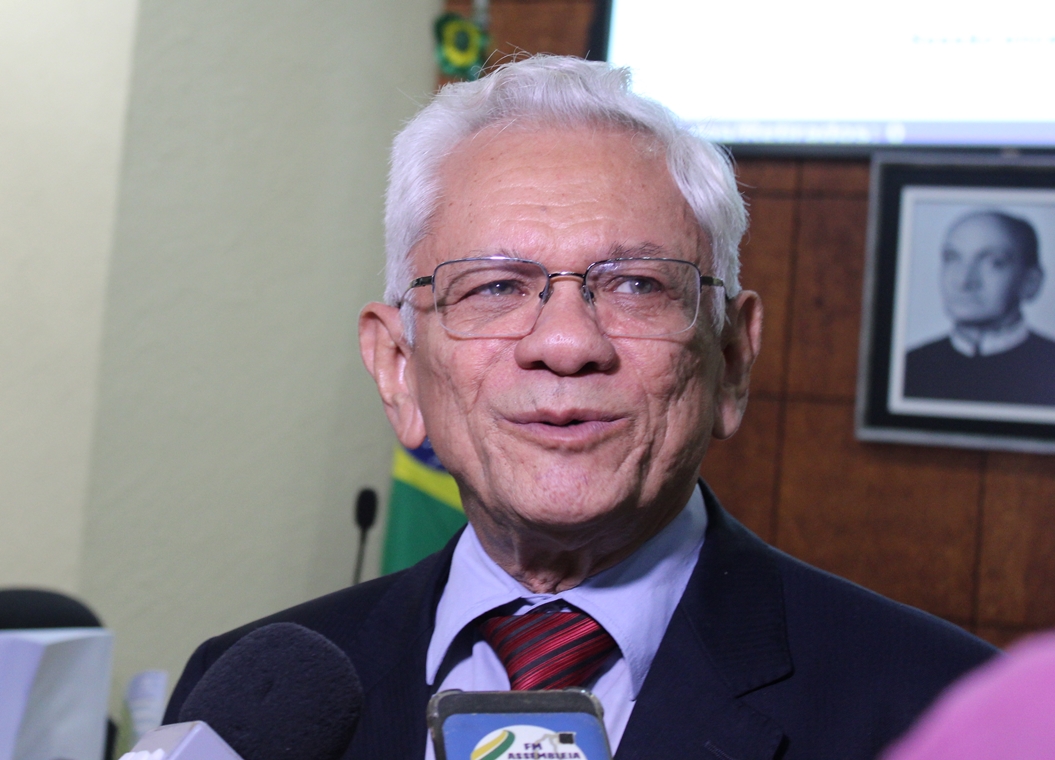 Desembargador Paes Landim, presidente do TRE-PI.