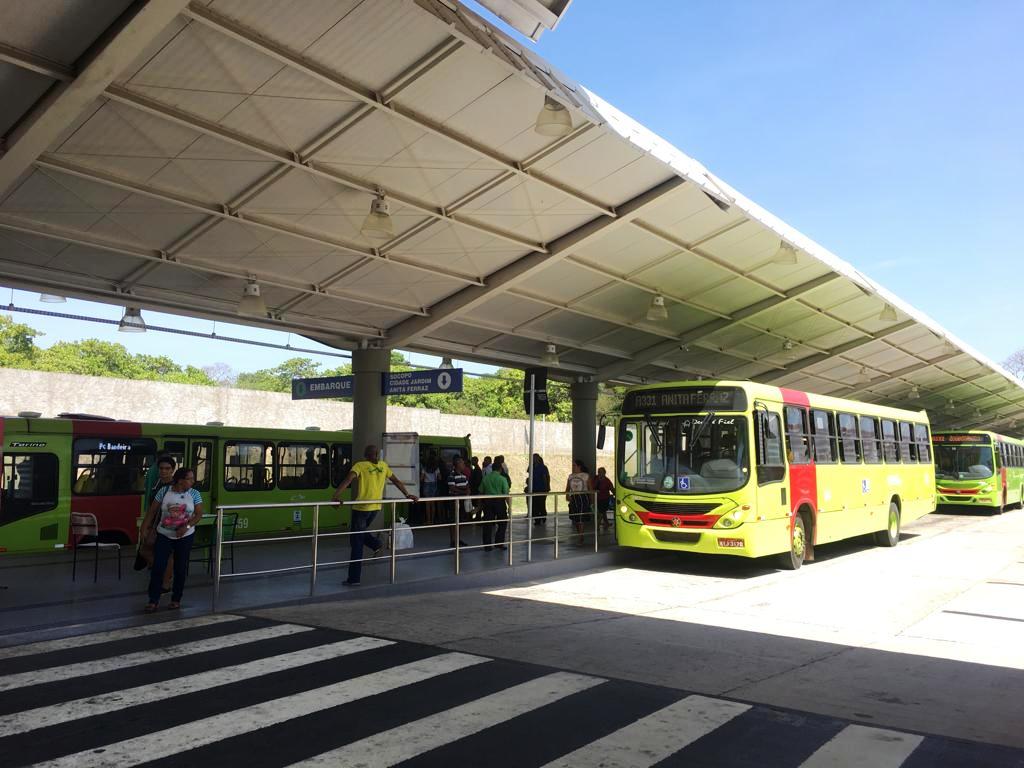 Strans realiza vistorias anuais e diárias nos ônibus de Teresina