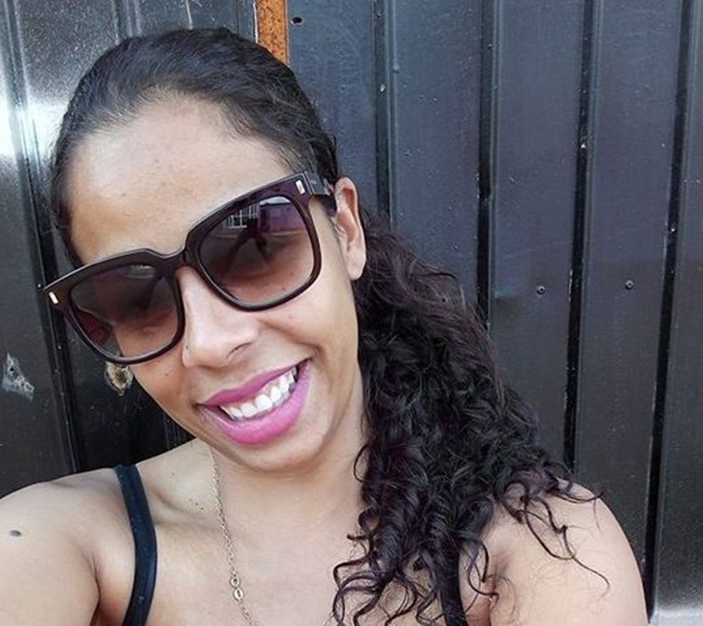 Naiana Cardoso, de 30 anos, morta a tiros dentro de estabelecimento comercial