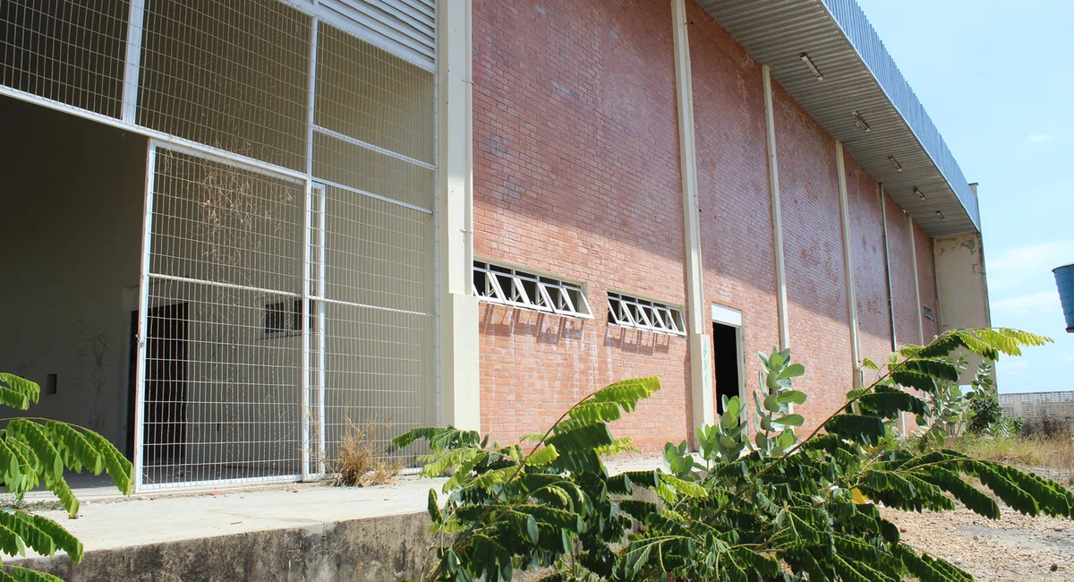 Prédio do Centro Cultural Raimundo Pereira, no Residencial Jacinta Andrade.