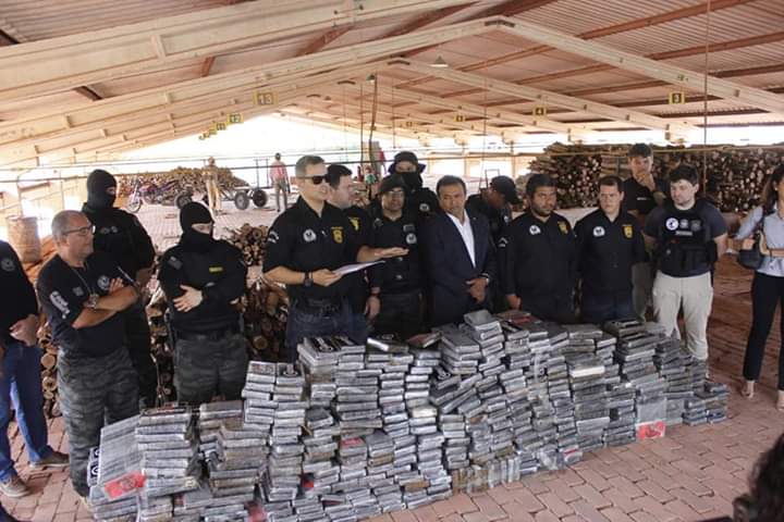 Polícia incinera drogas apreendidas avaliadas em R$ 25 milhões