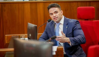 B. Sá Filho assume no lugar do deputado Fernando Monteiro.