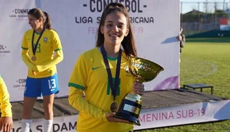 Atleta Júlia Beatriz (destaque)