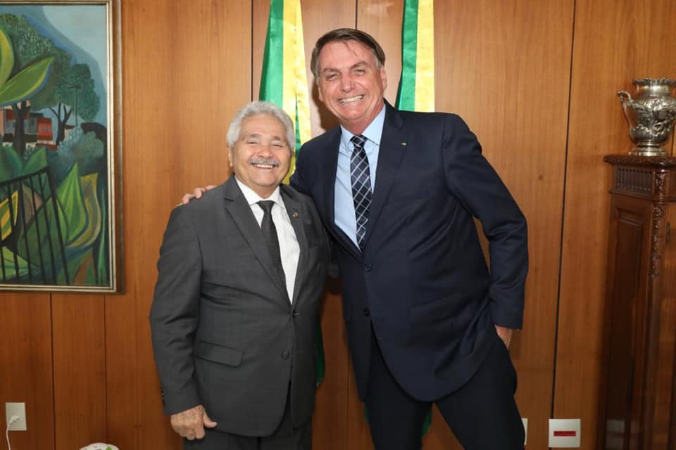 Elmano afirma estar otimista após encontro com Jair Bolsonaro