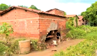 Fortes chuvas destroem casas na Vila Irmã Dulce em Teresina