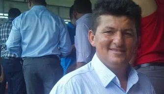 Prefeito Molão.