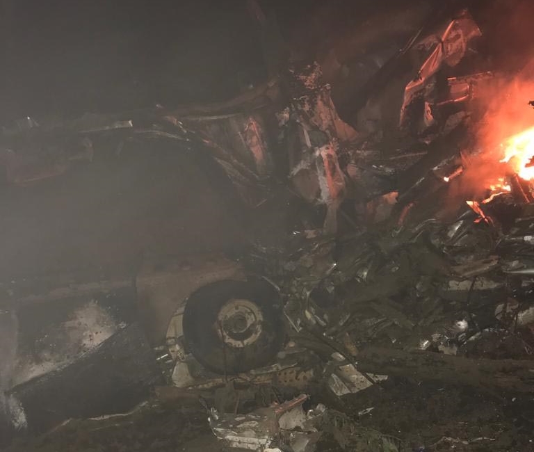 O avião de pequeno porte caiu em uma mata da zona rural de São Benedito.